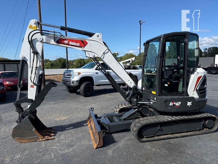 2021-bobcat-e42-image-1