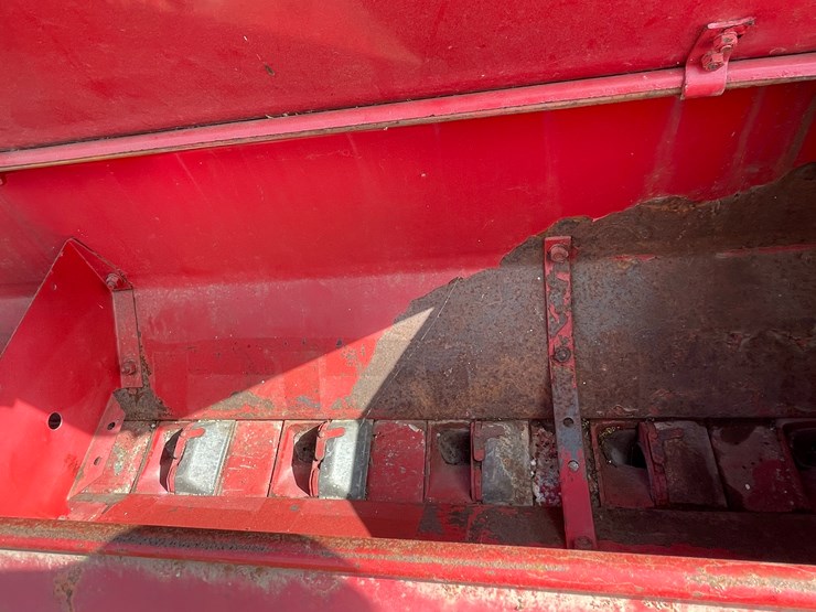 #5010-•-mccormick-10'-grain-drill-image-16