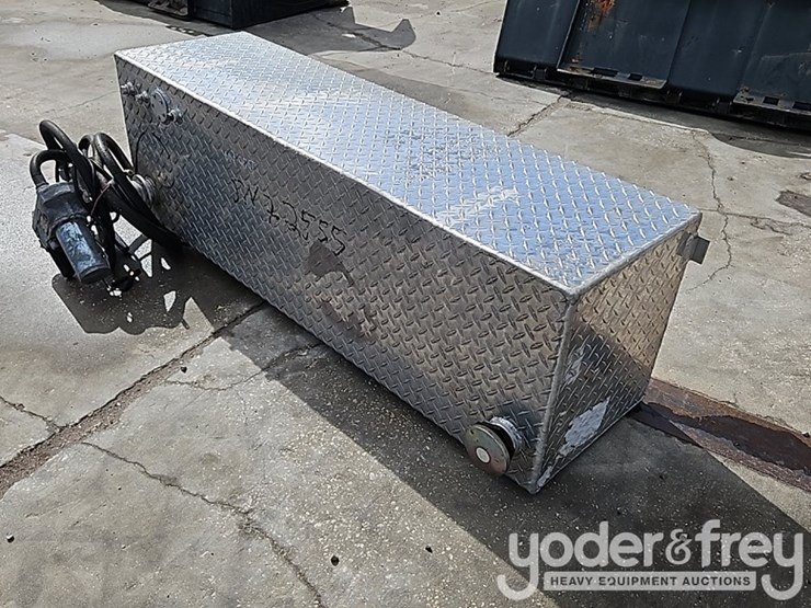 69-gallon-fuel-tank-c/w-pump-image-1