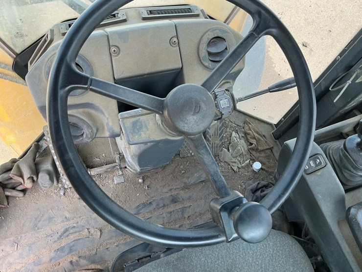 2018-deere-524k-image-62