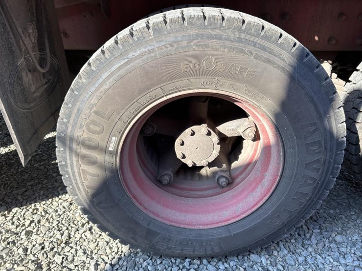 1993-mack-dm690s-image-89