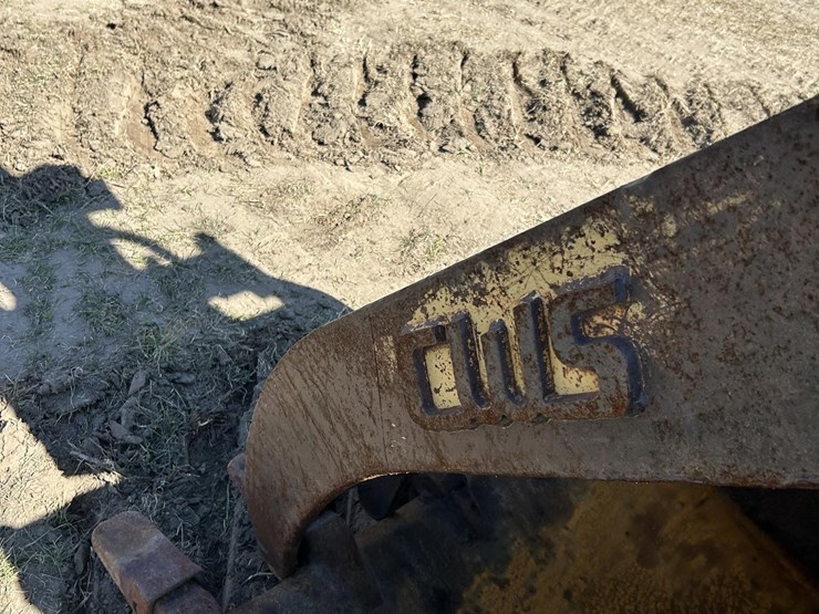 deere-200-lc-image-24