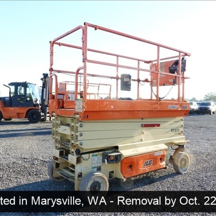 2020 JLG 3246ES