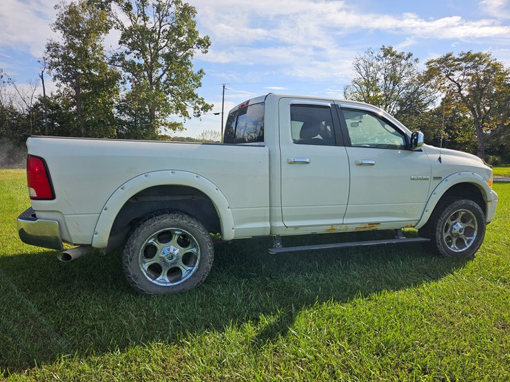 2009-dodge-ram-1500-image-17