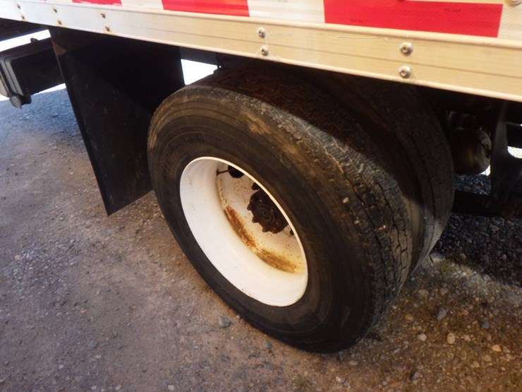 2019-international-durastar-4300-image-3