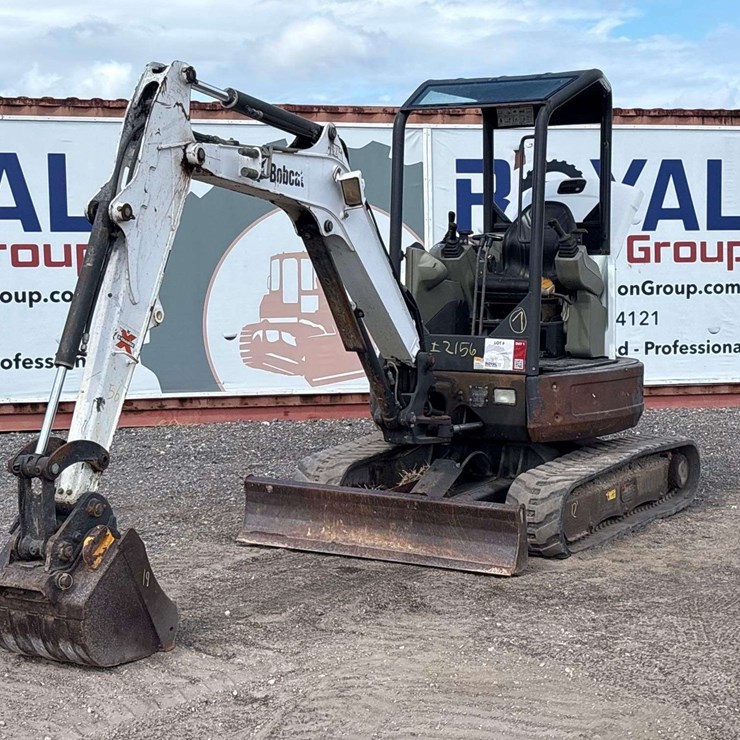 2016 BOBCAT E26