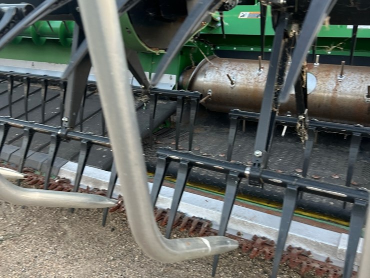 john-deere-645-image-23