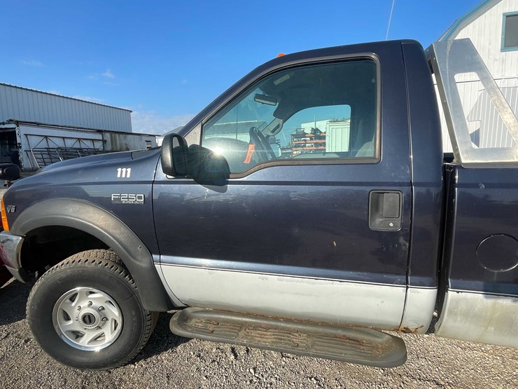 2000-ford-f250-xl-image-13
