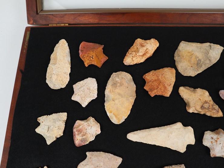 #107-•-#4178-•-(27)-framed-native-american-artifacts-image-3
