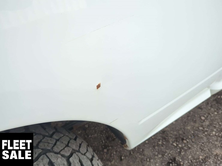 2013-ram-1500-slt-image-38