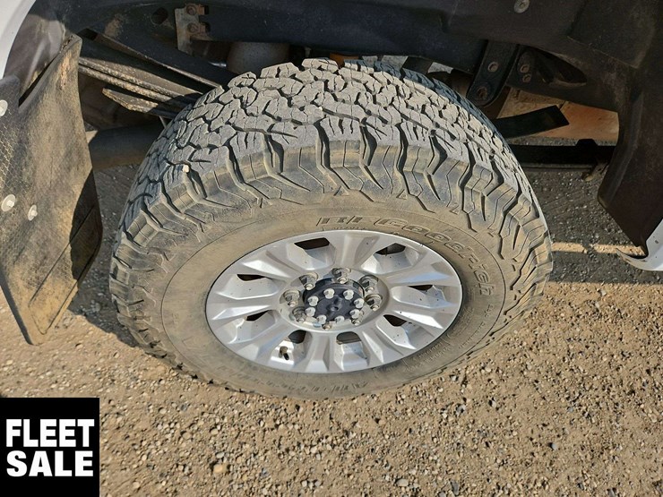 2021-ford-f250-image-27