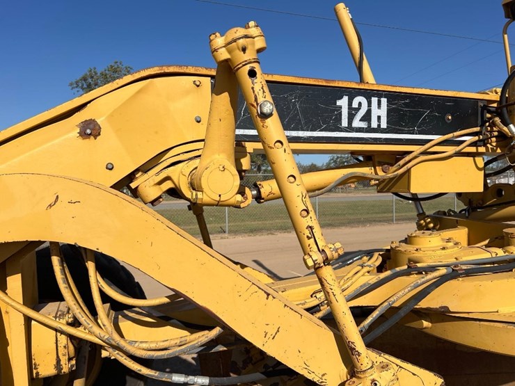 1998-caterpillar-12h-image-27
