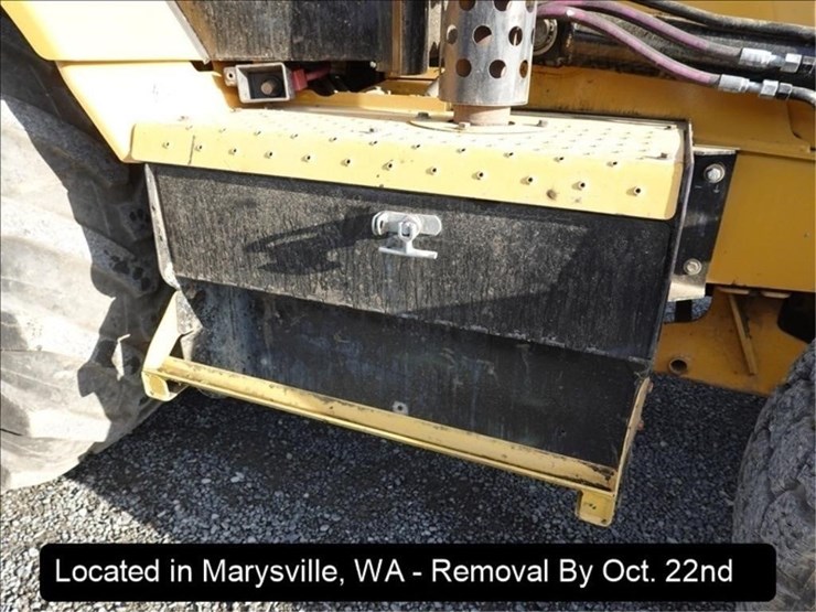 2014-caterpillar-420f-image-4