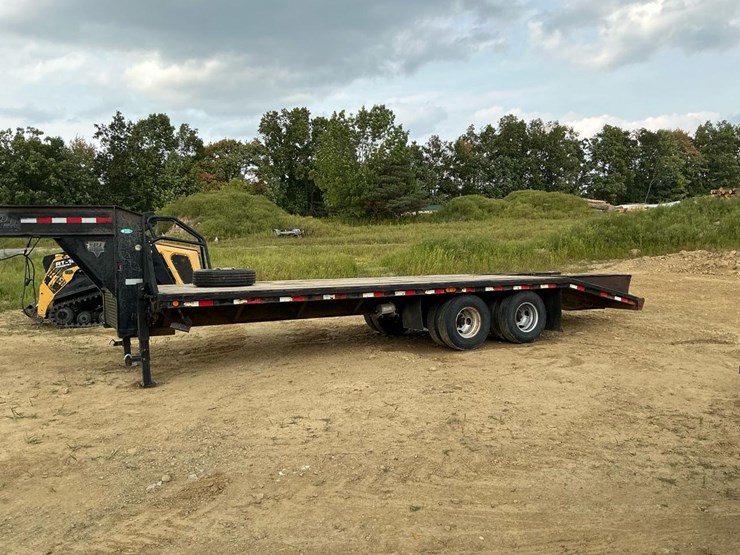 #150-•-2015-pj-gooseneck-trailer-image-3