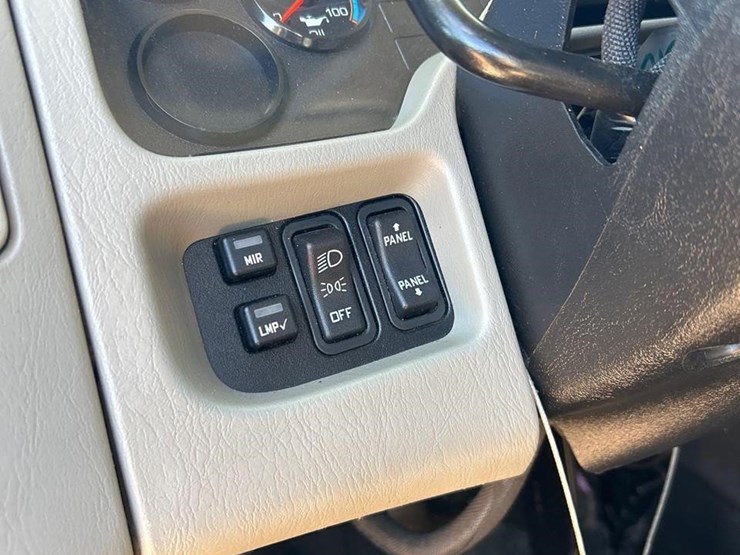 2015-international-durastar-4400-image-42