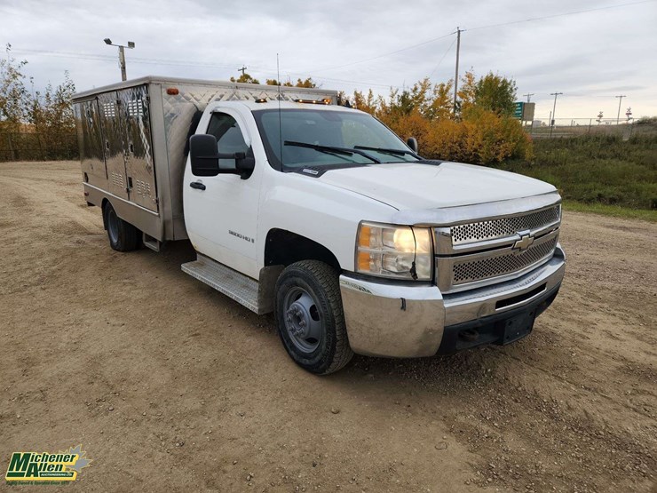 2007-chevrolet-silverado-3500hd-image-2