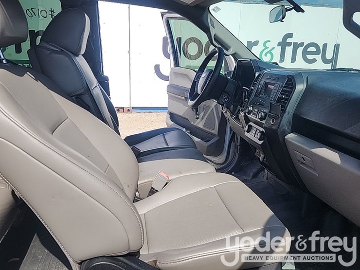 2020-ford-f150-image-18