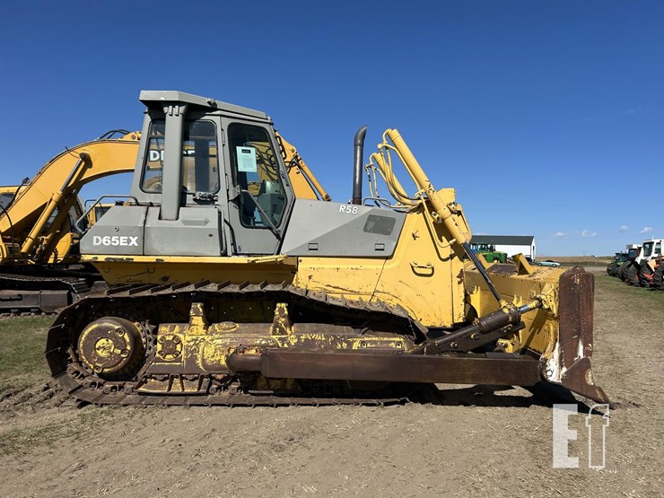 komatsu-d65ex-12-image-7