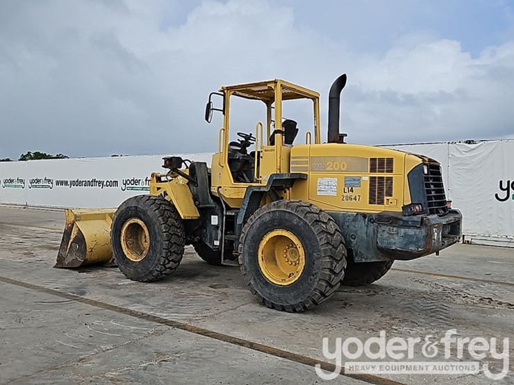 2005-komatsu-wa200-5-image-4