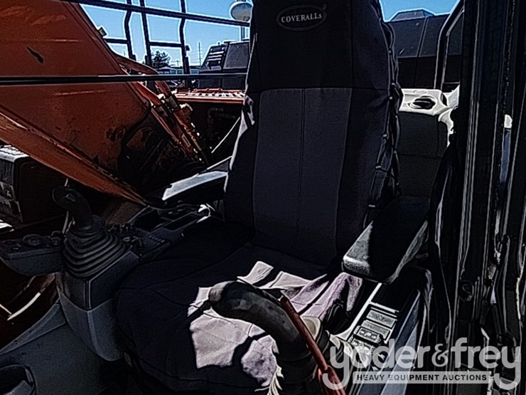2015-hitachi-zx300-lc-6-image-29