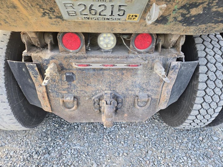 1997-mack-cl700-image-24