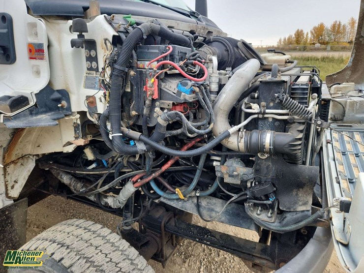2005-gmc-topkick-c5500-image-25