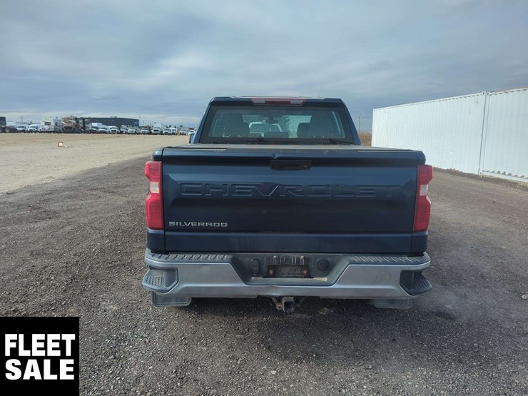 2019-chevrolet-silverado-1500-image-21