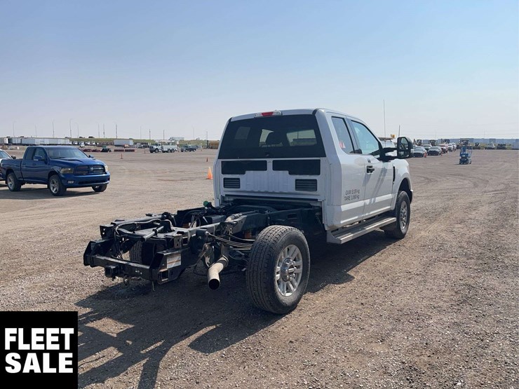 2017-ford-f350-image-3