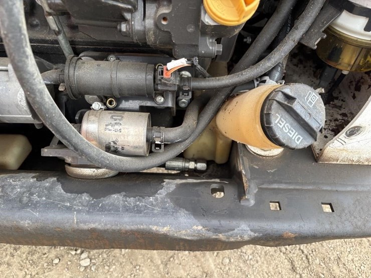 2021-bobcat-s450-image-33