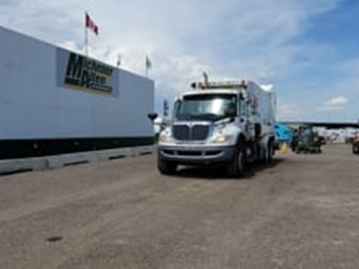 2017-international-workstar-7400-image-5