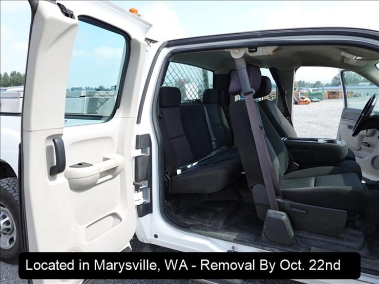2011-gmc-2500-image-3