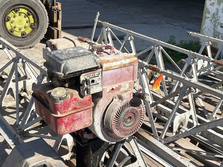 #1962-•-(5)-power-screed-sections-image-24
