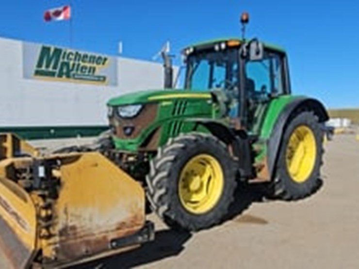 2015-john-deere-6125m-image-23