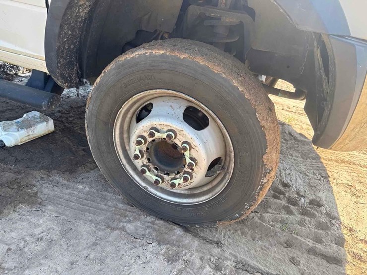 2019-dodge-ram-5500-image-11