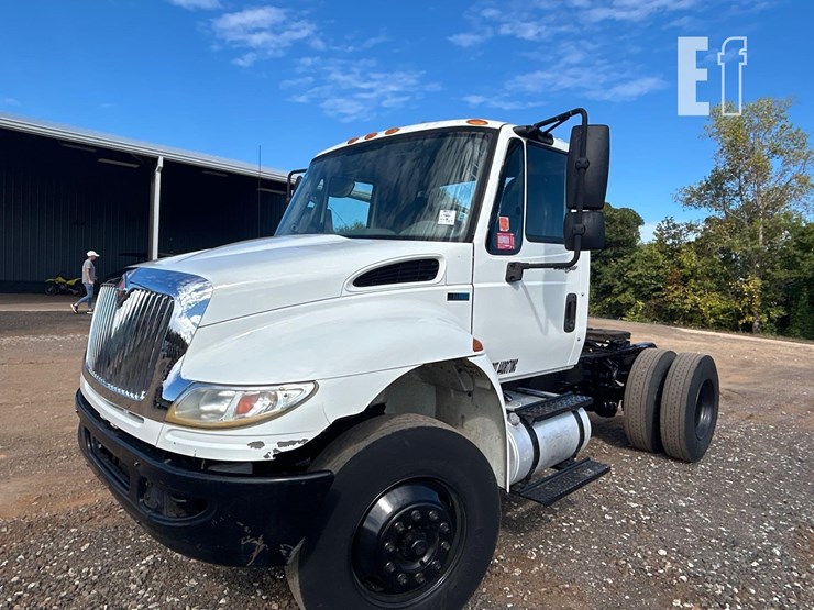 2012-international-durastar-4400-image-1
