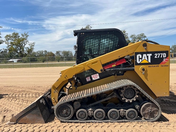 2016-caterpillar-277d-image-1