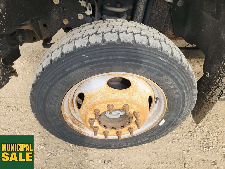 2014-ford-f450-image-33