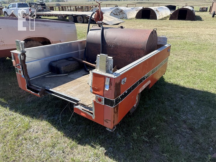 picup-box-trailer-w/-100-gallon-fuel-tank-image-5