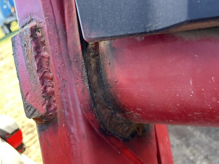 2016-case-ih-maxxum-140-image-37