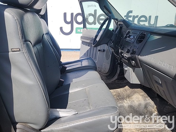 2015-ford-f250-xl-image-30