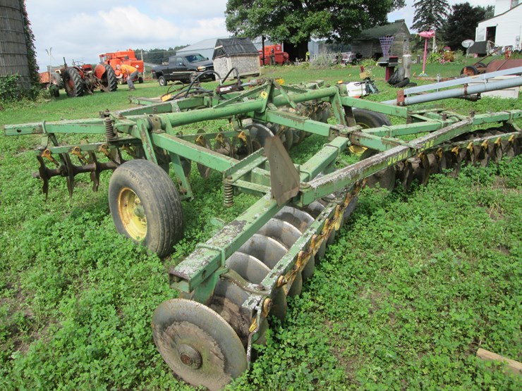 john-deere-15-image-4