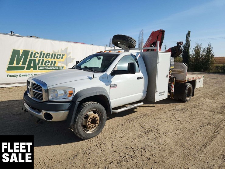 2009-dodge-ram-5500-image-1