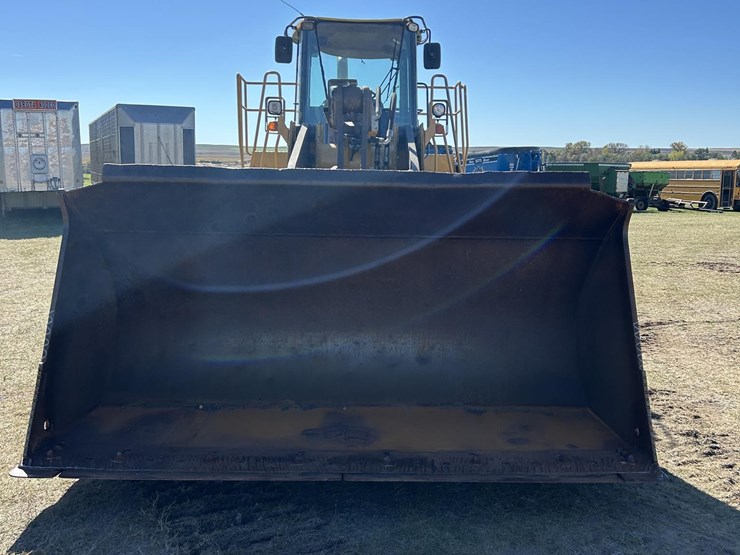 2003-deere-824j-image-2