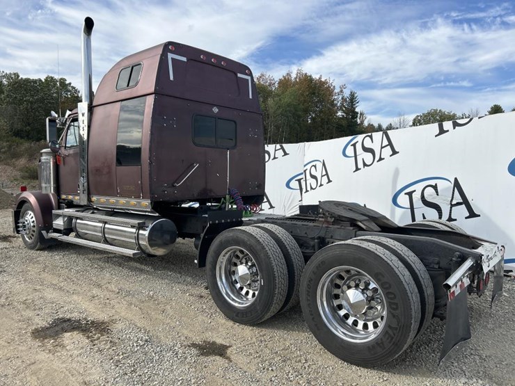 western-star-4964ex-image-3