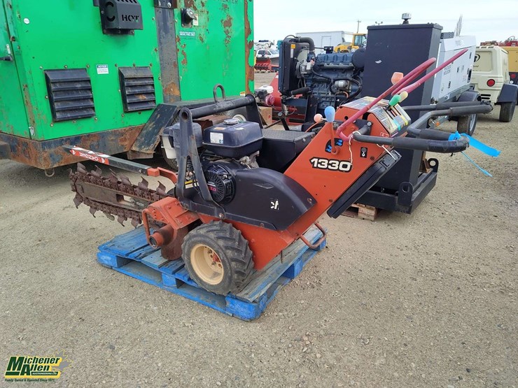 2006-ditch-witch-1330-image-2