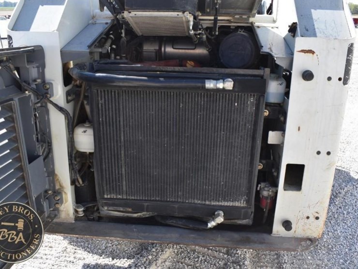 2020-takeuchi-tl12r2-image-47