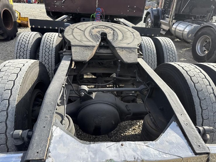 western-star-4964ex-image-30
