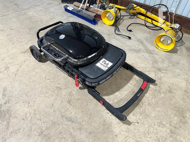 weber-traveler-image-1
