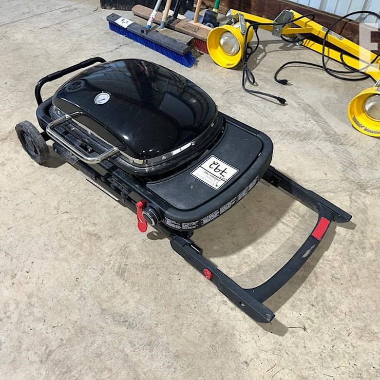 WEBER TRAVELER