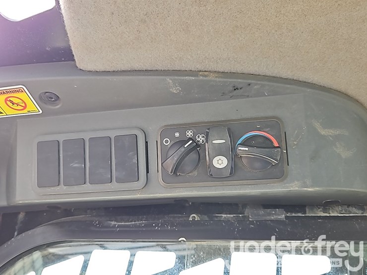 caterpillar-289c-image-29